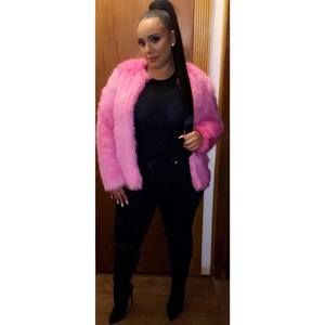 Meet your Posher, Alexandra